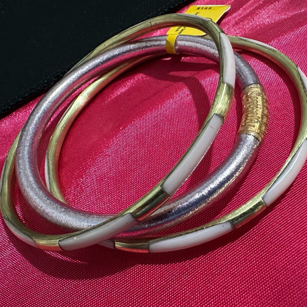 BuDhaGirl Frozen Bloom Elegant Gold and Pink Bangle Set